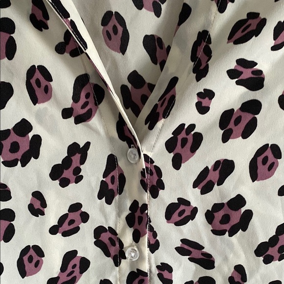 Eloquii Cream and Purple Leopard Print Tie Neck Button Down Career Blouse Sz 18 - Picture 4 of 7